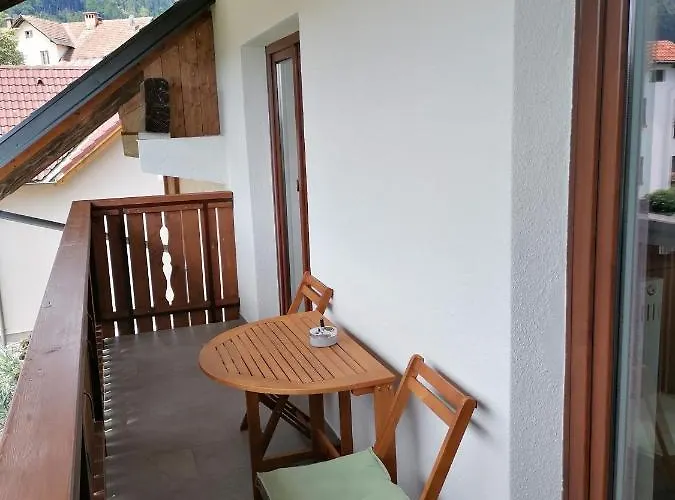 At Klemen Apartamento